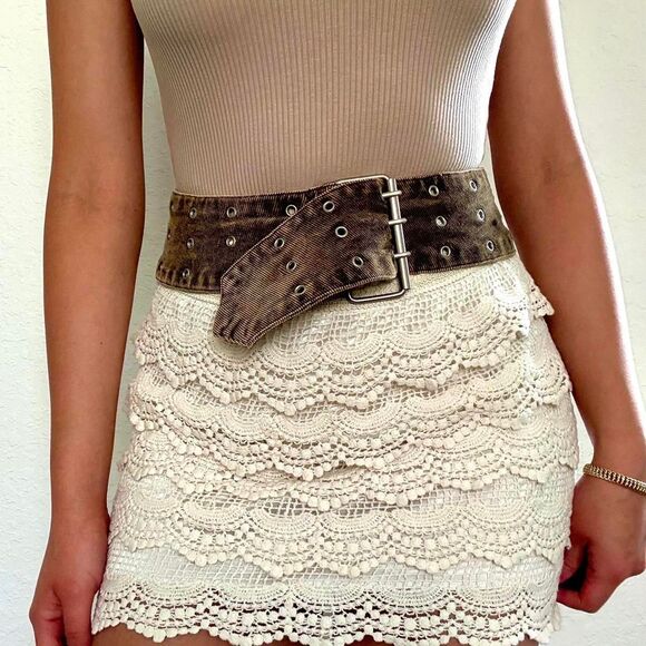 Khaki corduroy grommet belt - Picture 1 of 6